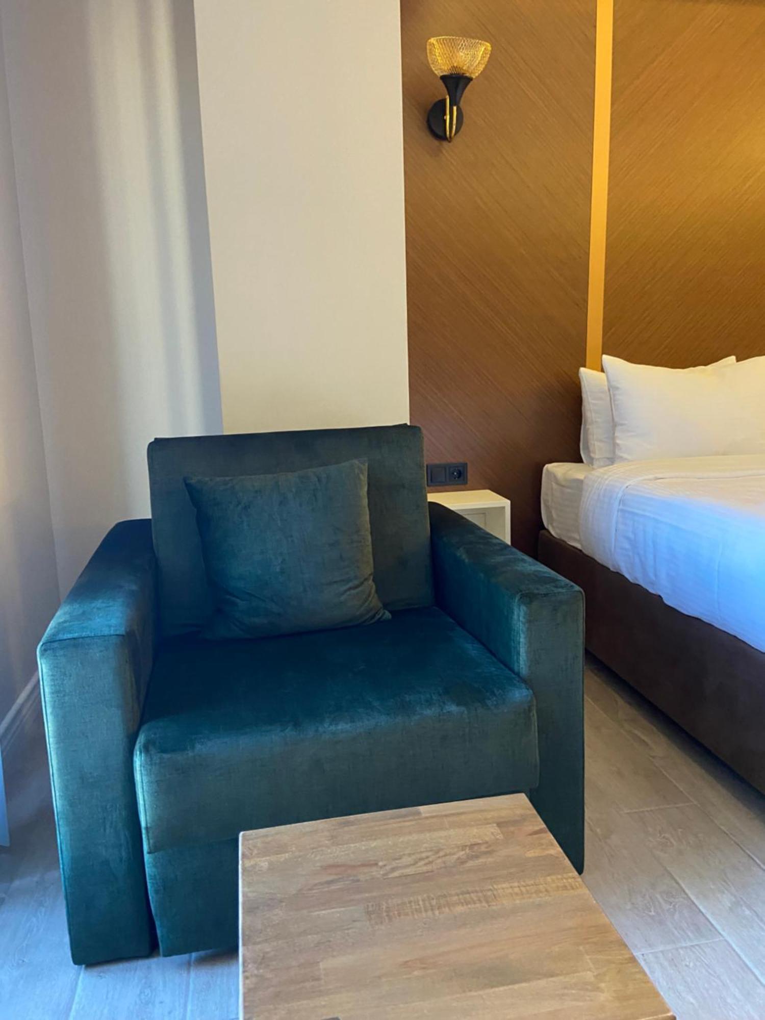 Town Hotel 3*